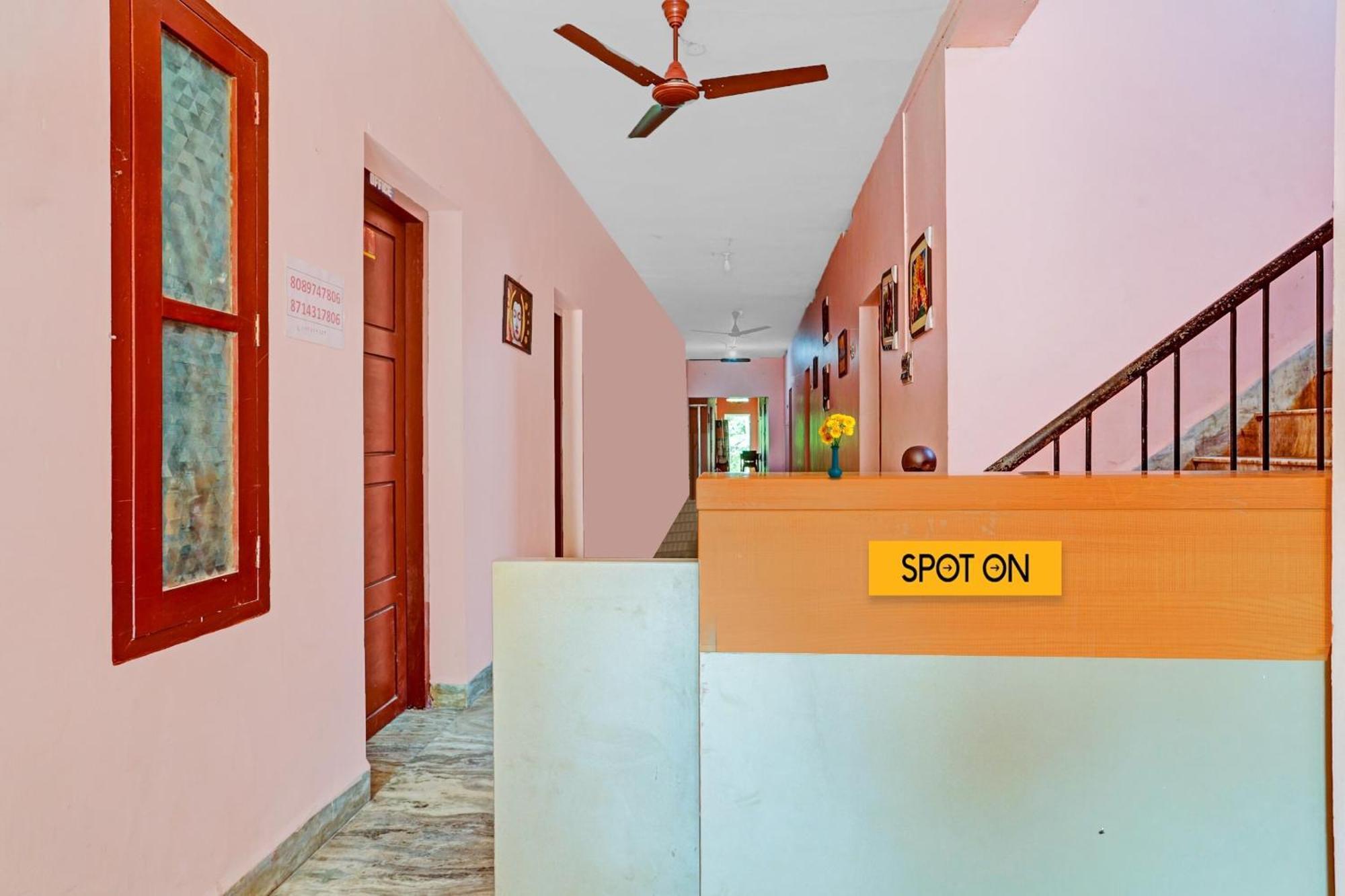 Hotel O Ashok Inn Kazhakuttam Buitenkant foto